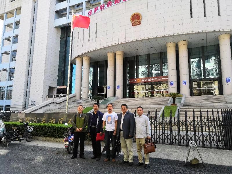 郝万里律师、杨国栋警官、肖晓平、讨说法网法律部主任范小东